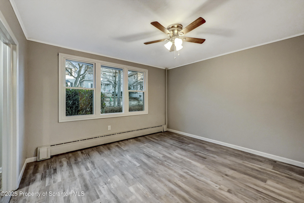 814 S Webster Avenue - Photo 4