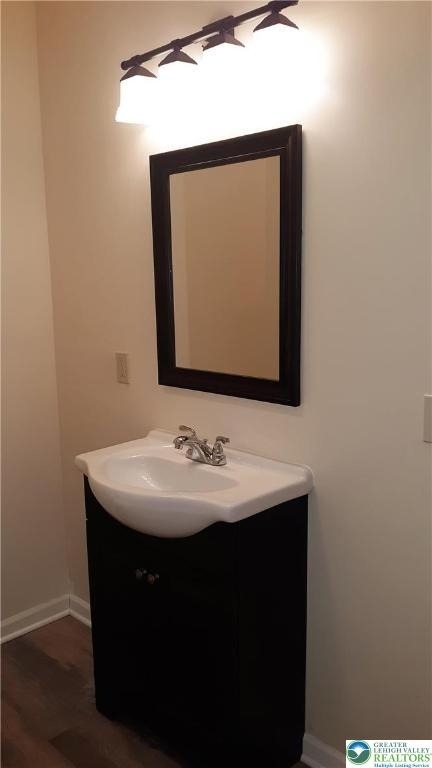 228 W 3rd Street - Photo 4