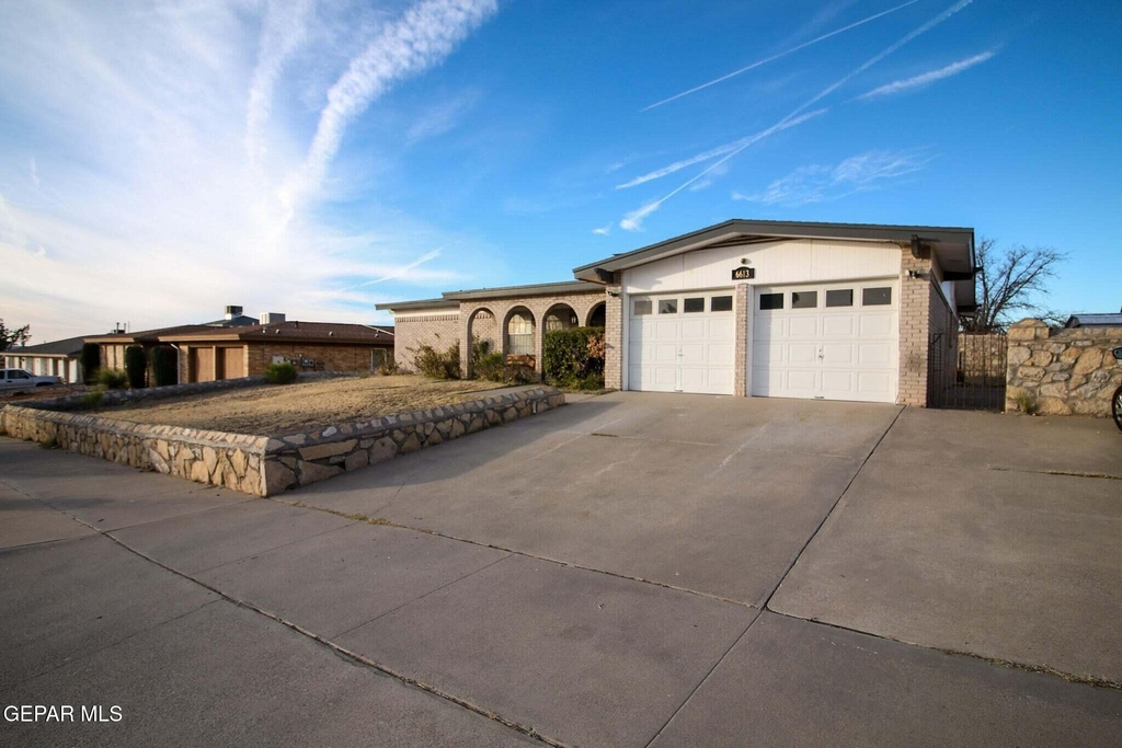 6613 Southwind Drive - Photo 0