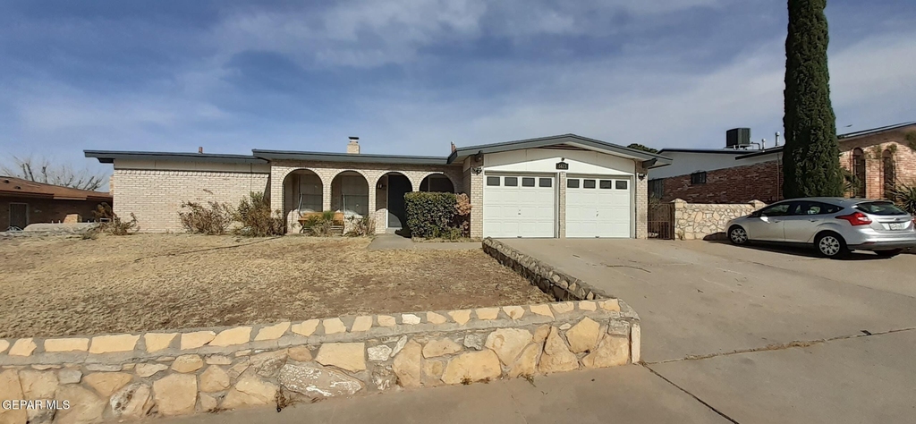6613 Southwind Drive - Photo 1
