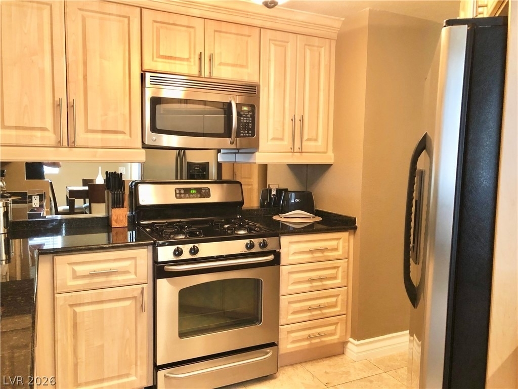 270 Flamingo Road - Photo 9