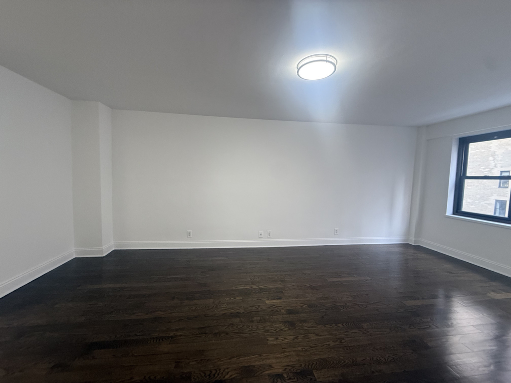 405 East 56th Street - Photo 2