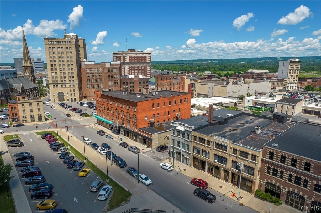 221 Elizabeth Street - Photo 2