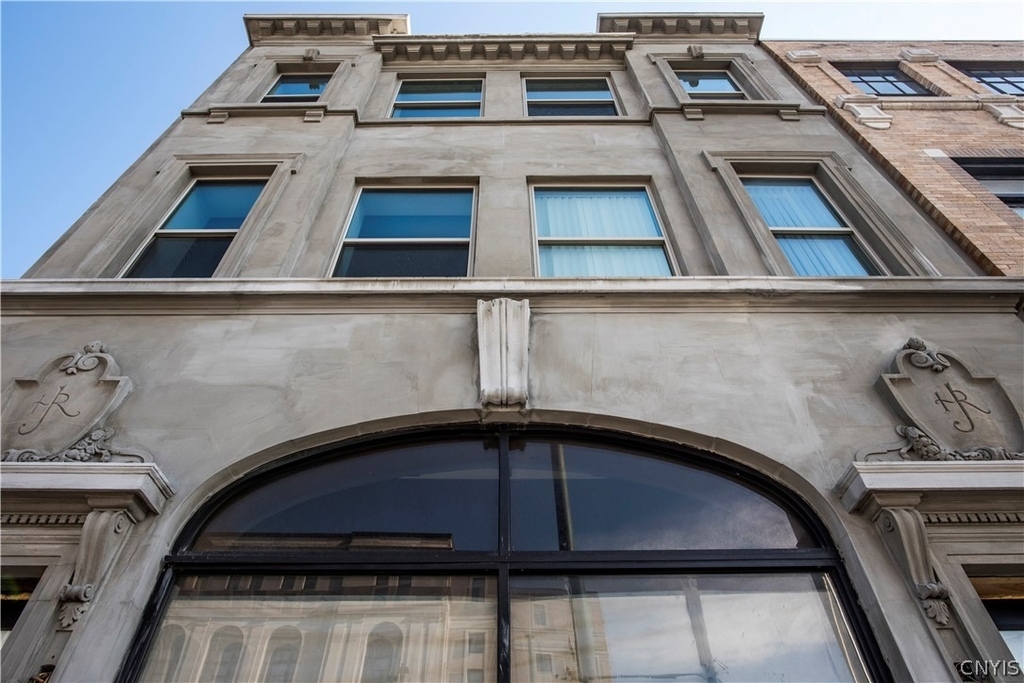 221 Elizabeth Street - Photo 1