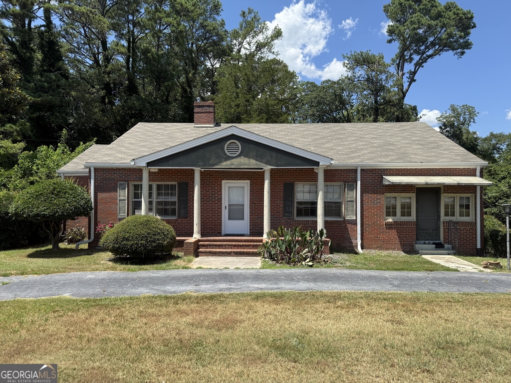 998 Highland Circle Se - Photo 1
