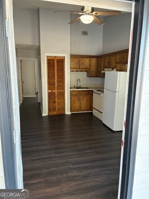 421 W King Ave Unit 2 - Photo 1