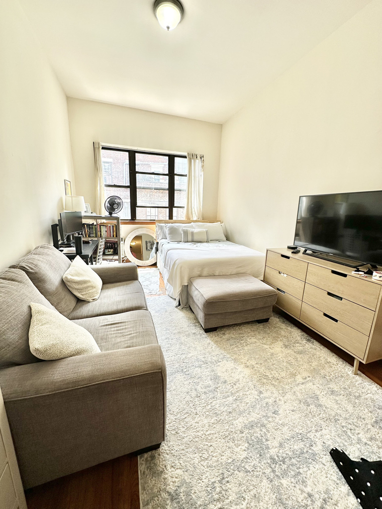 West 79th Street - Photo 0