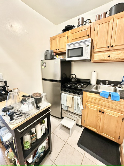 West 79th Street - Photo 4