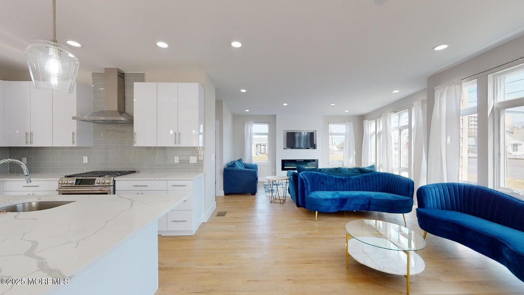 1 Howland Avenue - Photo 6