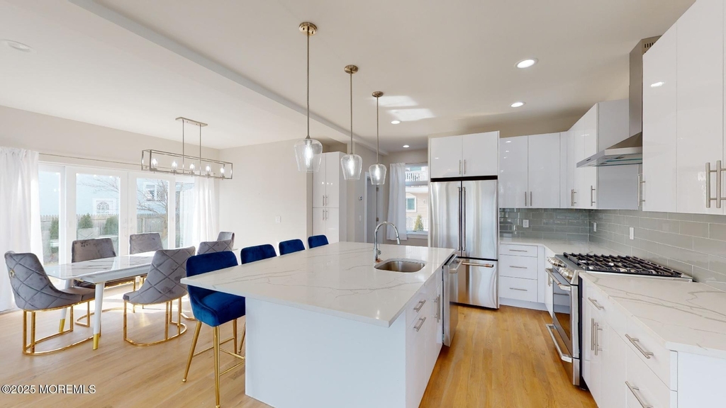 1 Howland Avenue - Photo 4