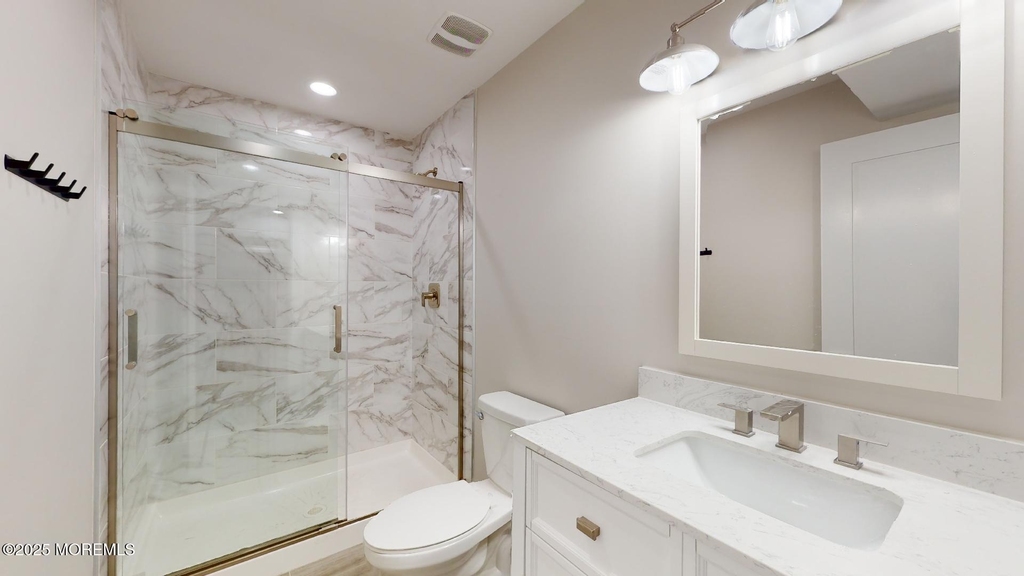 1 Howland Avenue - Photo 20
