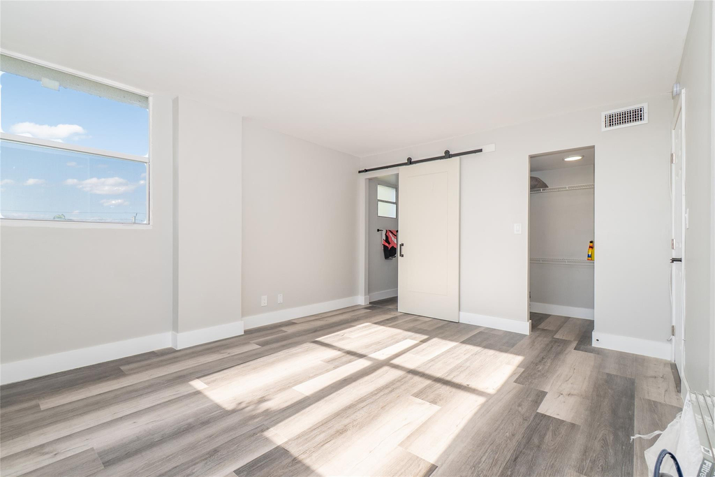 119 Royal Park Drive - Photo 13