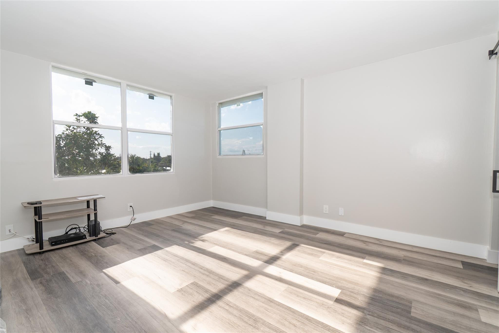 119 Royal Park Drive - Photo 10