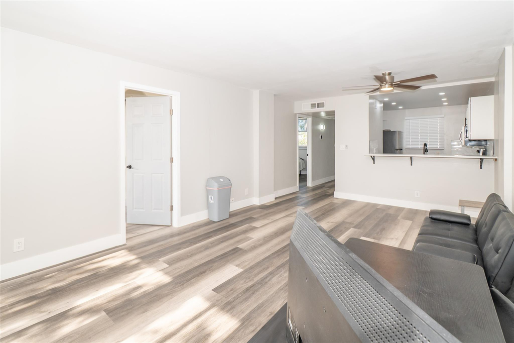 119 Royal Park Drive - Photo 9