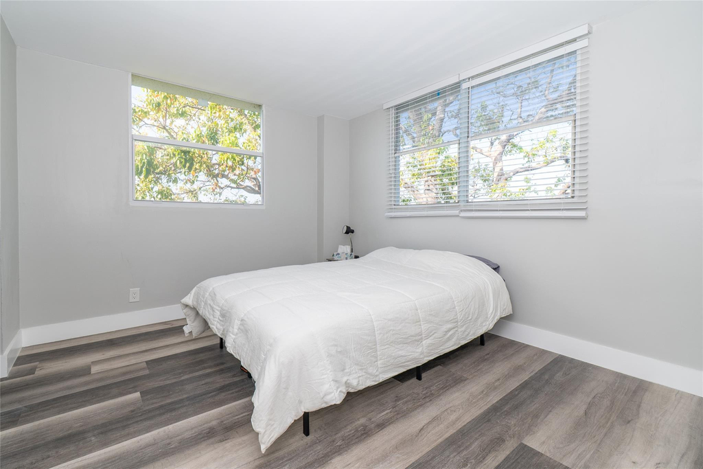 119 Royal Park Drive - Photo 14