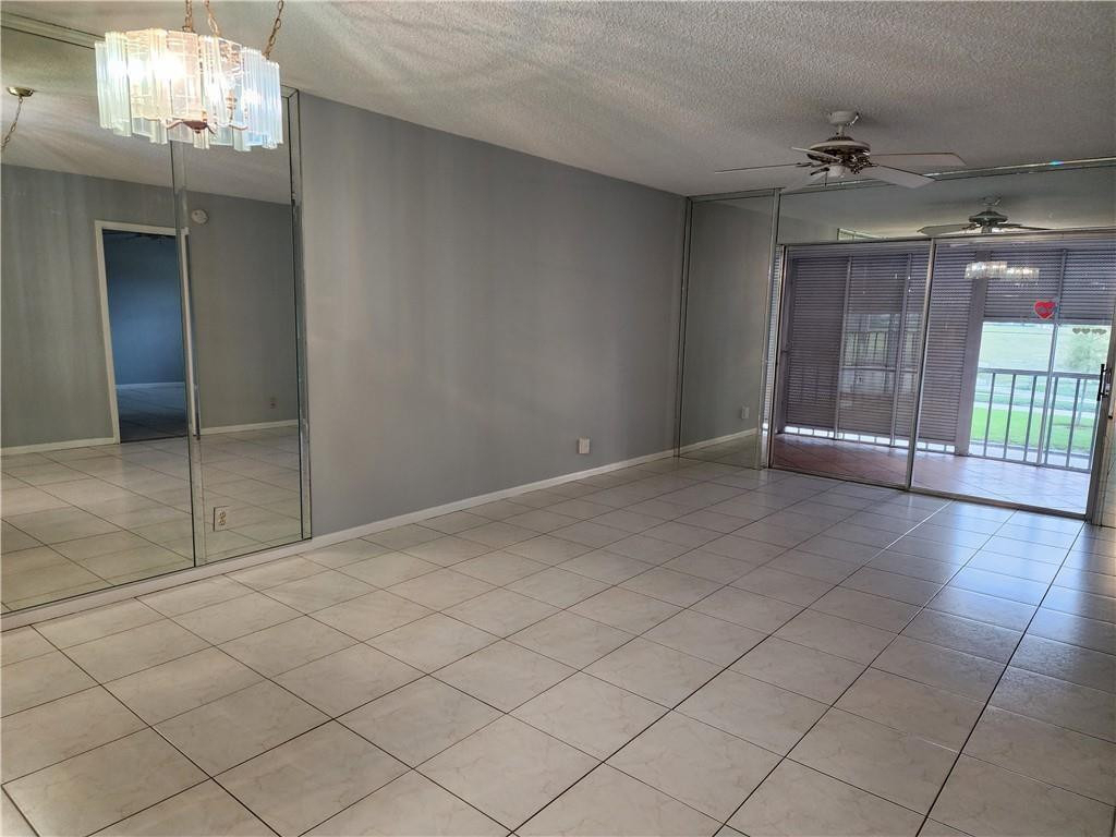1005 Country Club Drive - Photo 7
