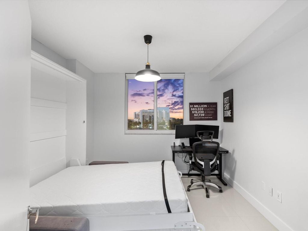 18800 Ne 29th Avenue - Photo 17
