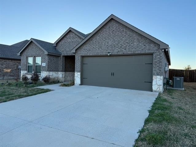 1412 Chestnut Cove Drive - Photo 3