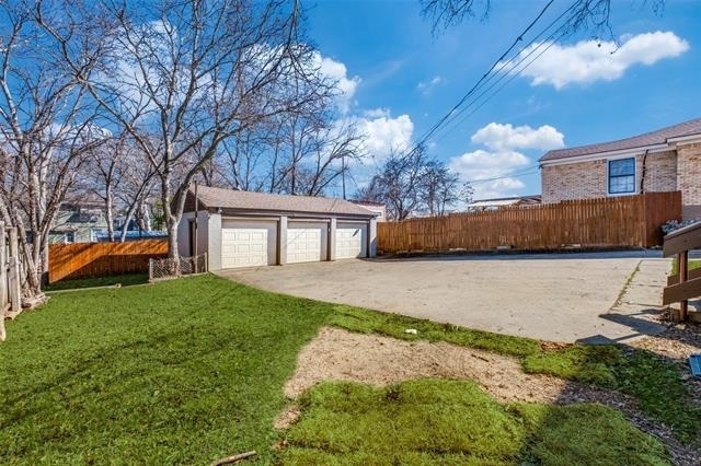 306 N Montreal Avenue - Photo 11