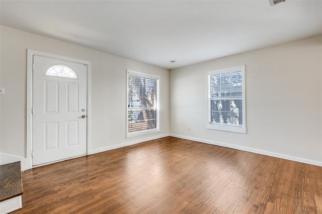 306 N Montreal Avenue - Photo 1