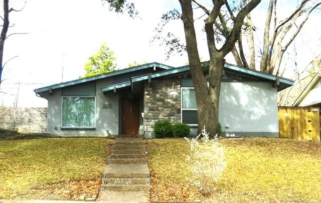 10505 Swallow Lane - Photo 0