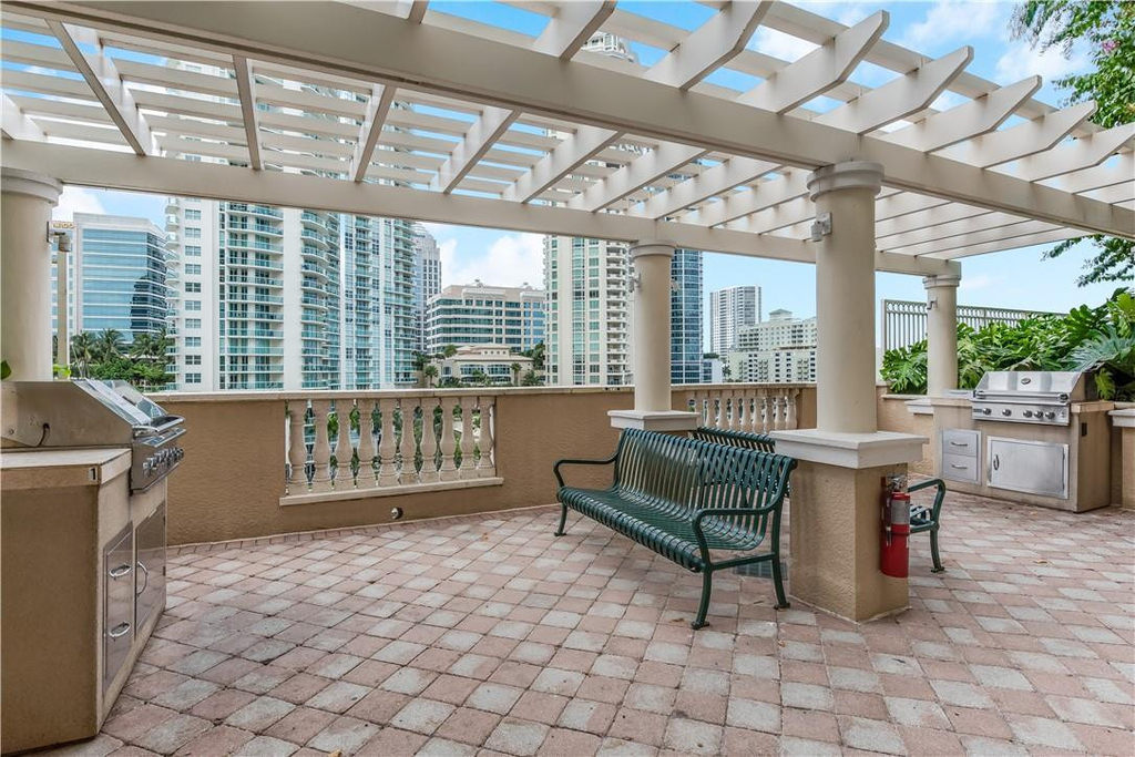 511 Se 5th Avenue - Photo 17