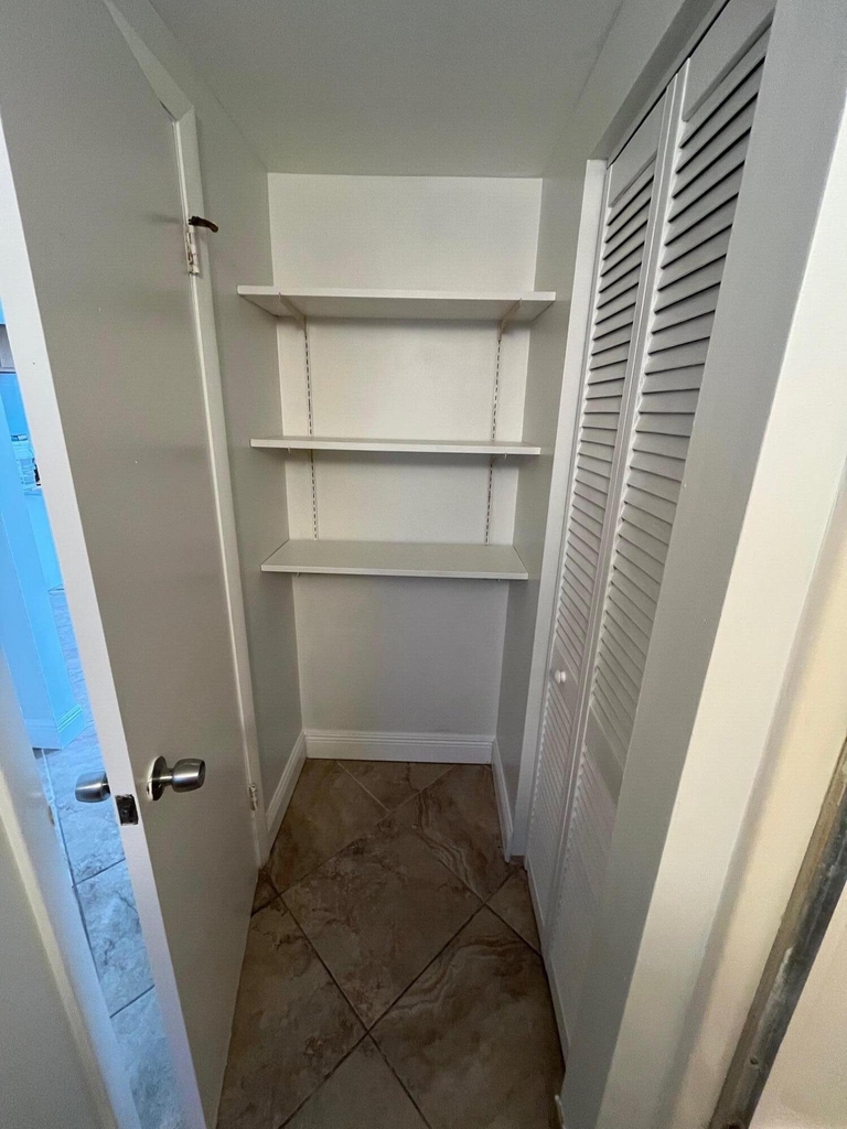 2318 Sw 17th Avenue - Photo 6