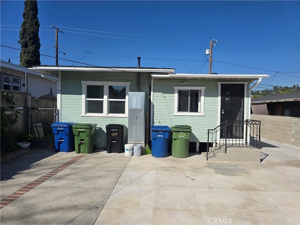 6126 Springvale - Photo 4