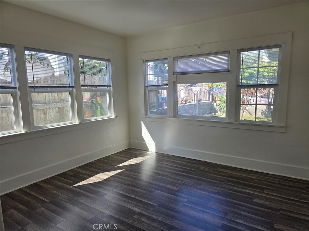 6126 Springvale - Photo 10