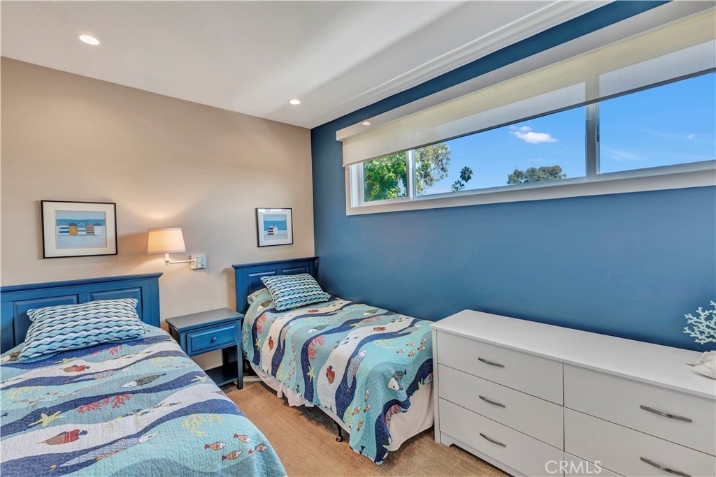 714 Cliff Drive - Photo 21
