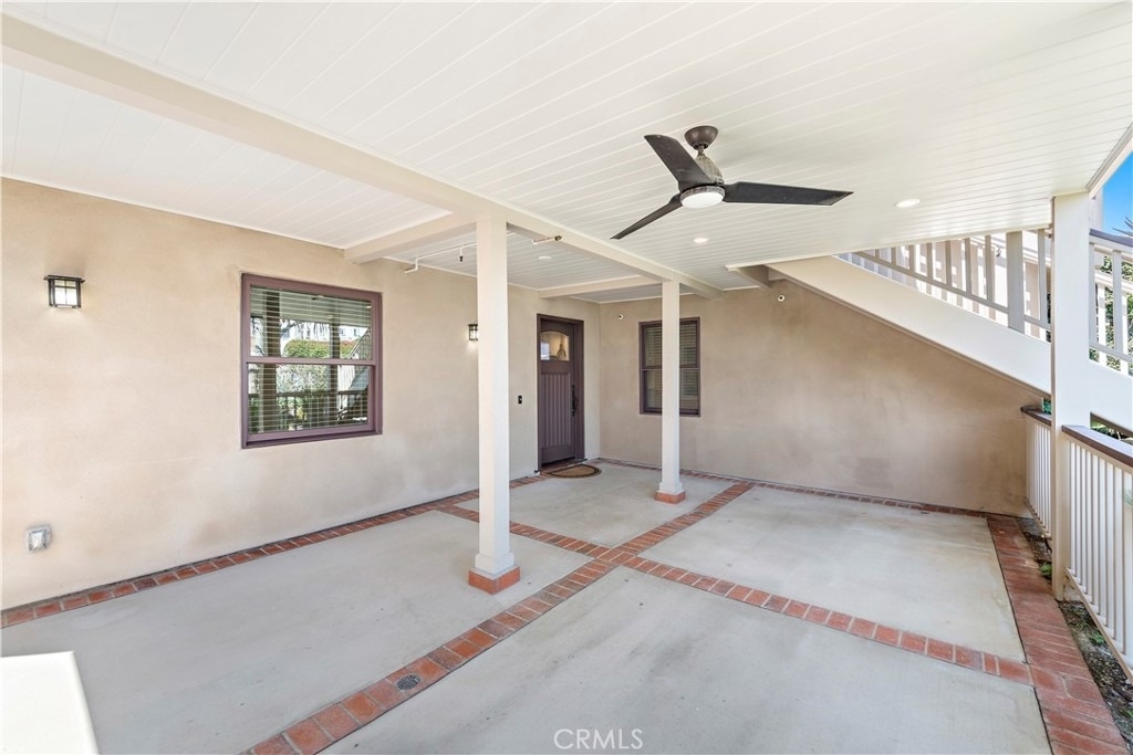 826 Cliff Drive - Photo 11