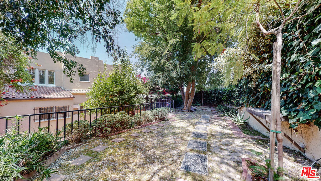 3627 Crestmont Avenue - Photo 41