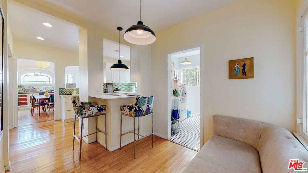 3627 Crestmont Avenue - Photo 9