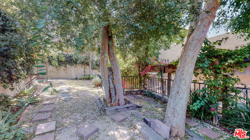 3627 Crestmont Avenue - Photo 40