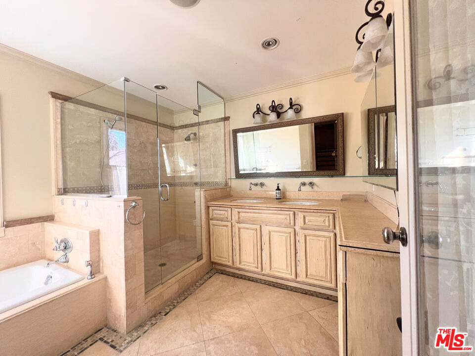 2652 S Bedford Street - Photo 17
