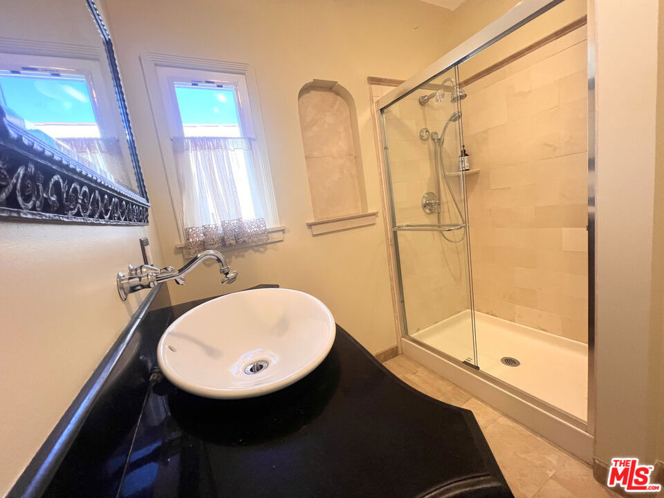 2652 S Bedford Street - Photo 14