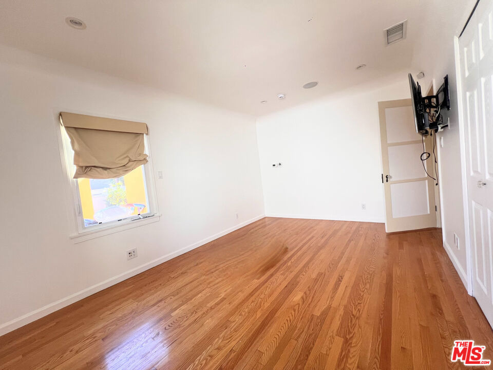 2652 S Bedford Street - Photo 12