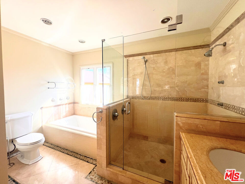 2652 S Bedford Street - Photo 18