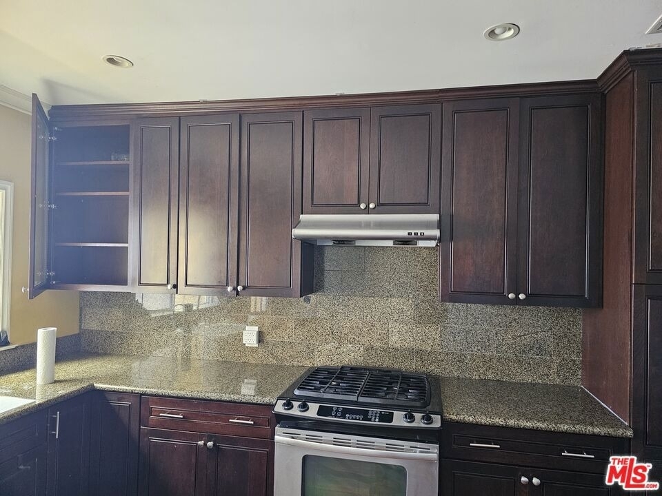 2737 S Robertson Boulevard - Photo 1