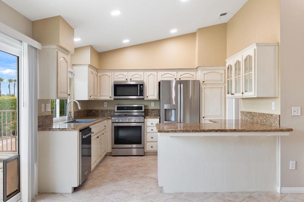 44030 Mariposa Court - Photo 10