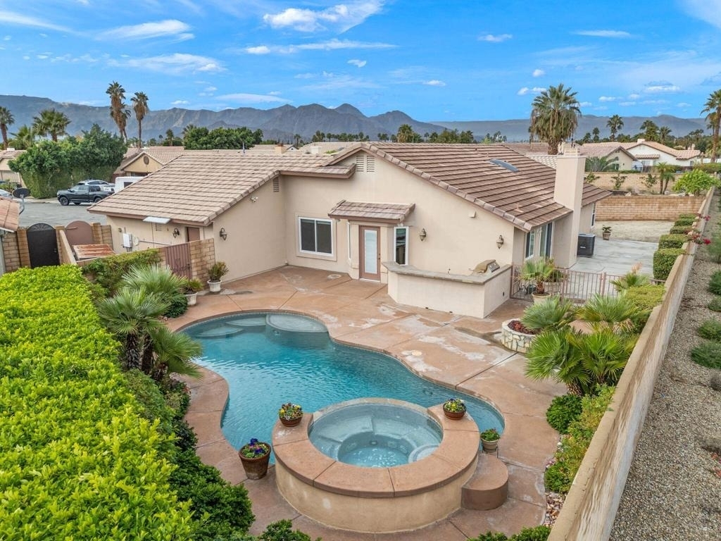 44030 Mariposa Court - Photo 0