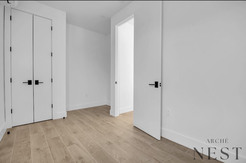 1696 Pacific Street - Photo 8