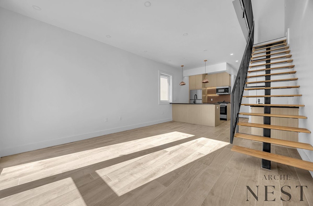 1696 Pacific Street - Photo 3