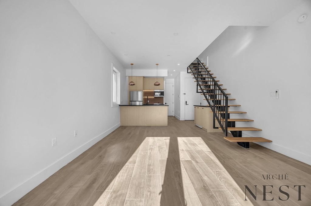 1696 Pacific Street - Photo 2