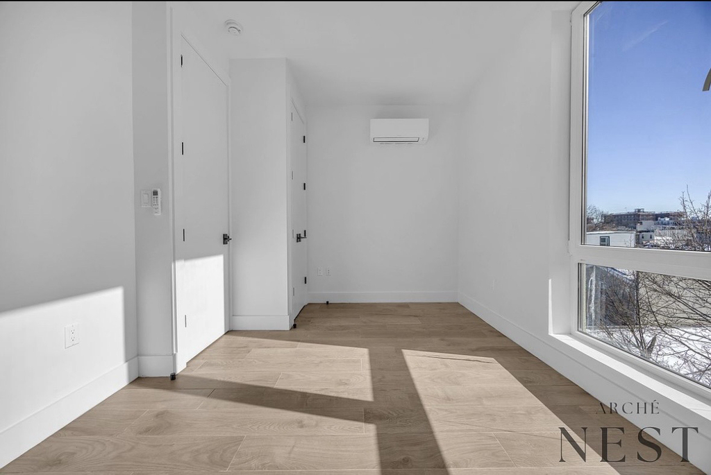 1696 Pacific Street - Photo 5