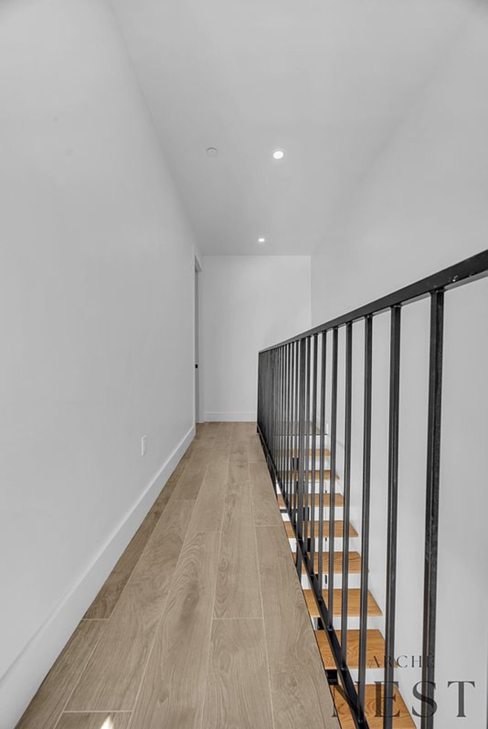 1696 Pacific Street - Photo 11