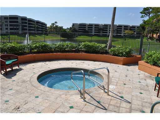 1725 Palm Cove Boulevard - Photo 2