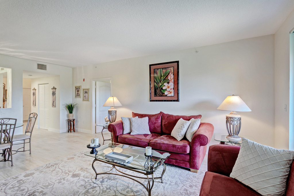 500 Uno Lago Drive - Photo 16