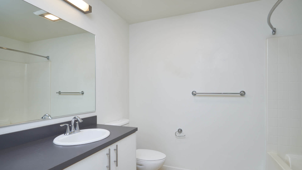 4715 42nd Ave Sw - Photo 4