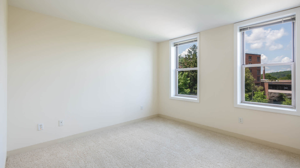 70 Hope Ave - Photo 24